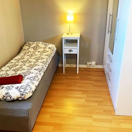 Newly Renovated Basement Apartment Sarpsborg Bagian luar foto
